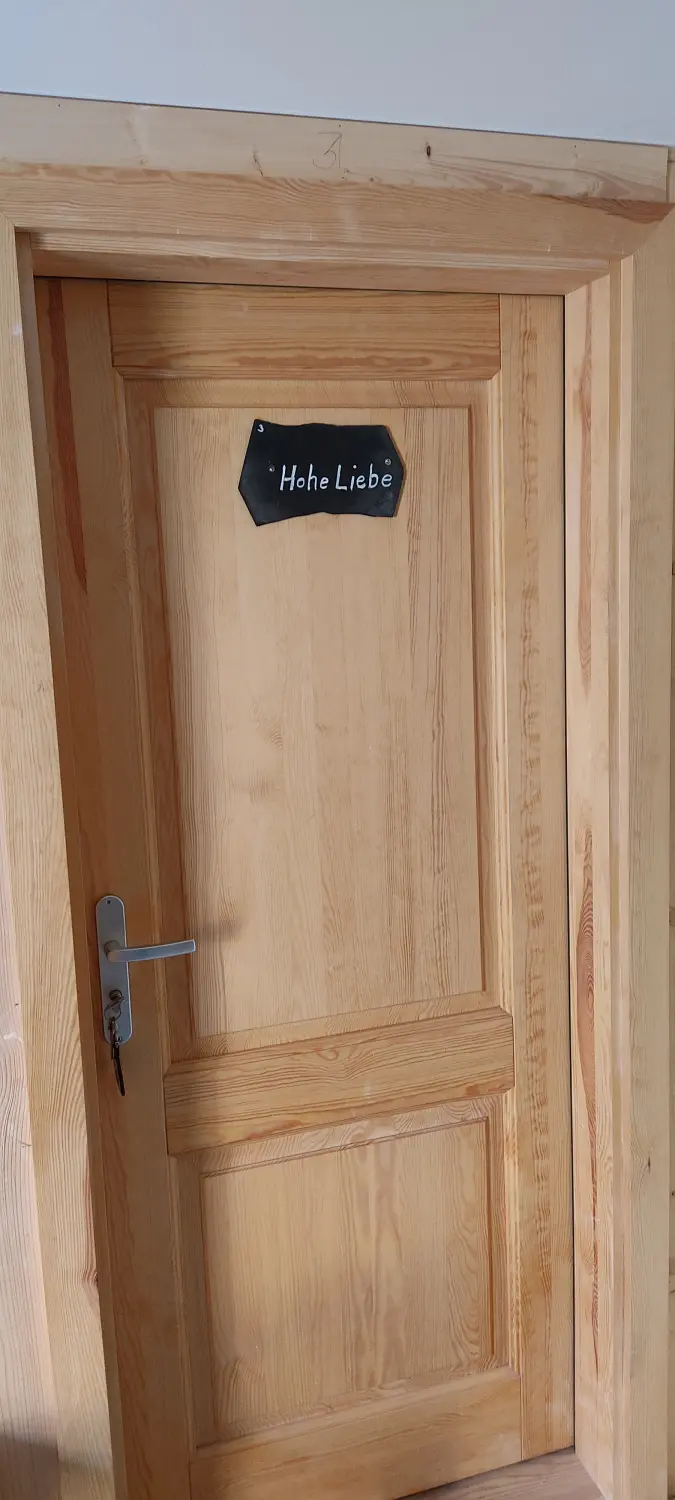 Ferienwohnungen Flachshäusl – Hohe Liebe Tür